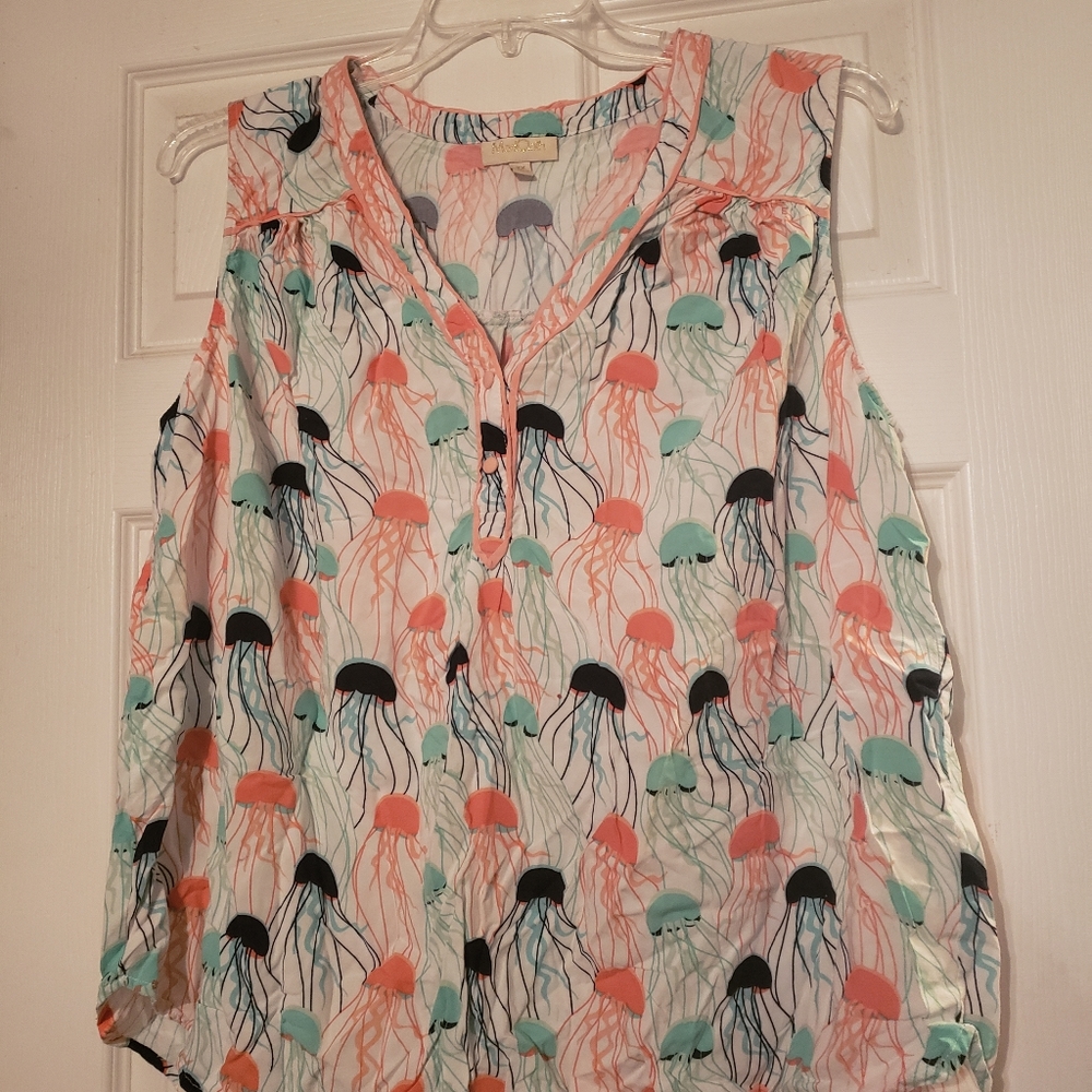 Sleevless Jellyfish blouse size 2X